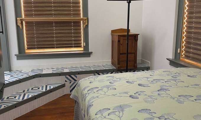 Red Cloud Apartment | Town Center Red Cloud Loft Apartment in Willa Cather country