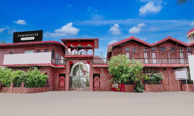 Barli Hotel | Townhouse Rampura Formerly Rawat Resort