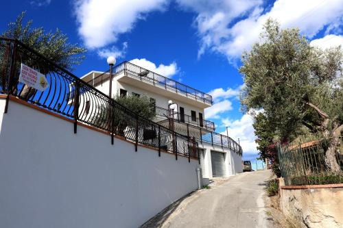 San Nicola l'Arena Villa | Trabia Casa Bianca A