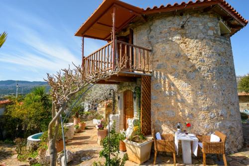 Kroustas House | Traditional Windmill-Milos