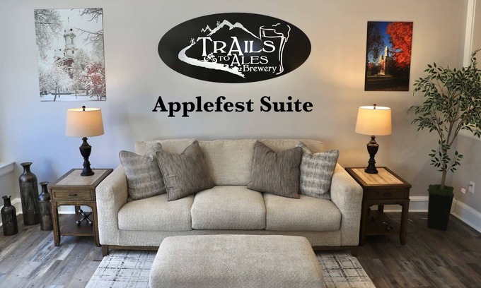 Franklin Apartment | Trails to Ales Applefest Suite 2
