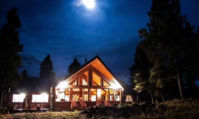 Angel Fire House | TrailsEndRanch ⛰Views, HotTub, Horseback riding on 1000's ac