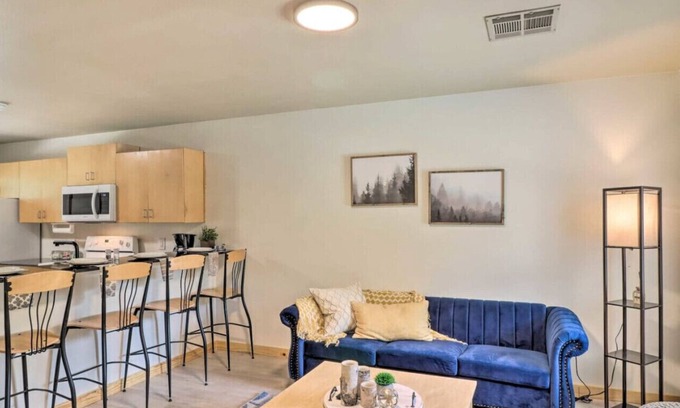 Cecil House | Trailsgate Lodge-A @ Lost Trails