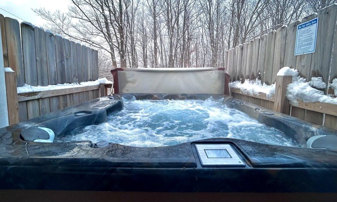 Wakefield House | Trailside #1 Winter Fun Retreat~ Ski, Snowboard, Snowmobile, HotTub, Hiking