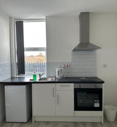 Moffat Apartment | Train Station Apartments- 2 Beds-1 Beds