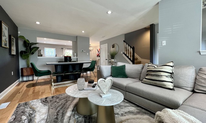 Reisterstown House | Tranquil 2br w. Office Work Space & Private Patio