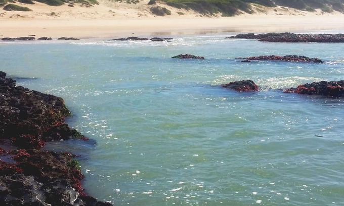 Paradise Beach House | TRANQUIL BEACH SETTING CLOSE TO WORLD FAMOUS SURFING VENUES AND AIRPORT