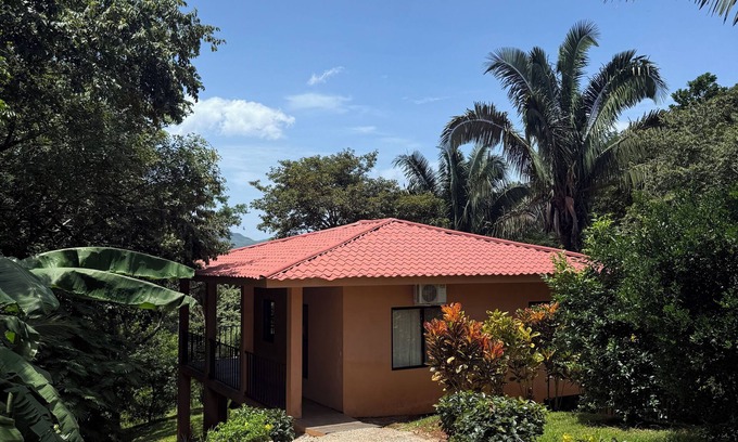 Samara Cottage | Tranquil Casita in Samara