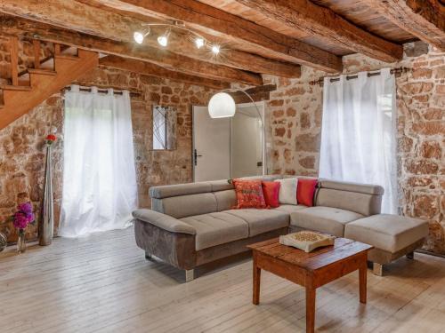 Teillots House | Tranquil holiday home with private pool
