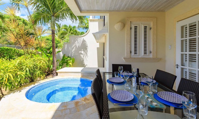 Little Battaleys House | Tranquil House moments from Mullins Beach