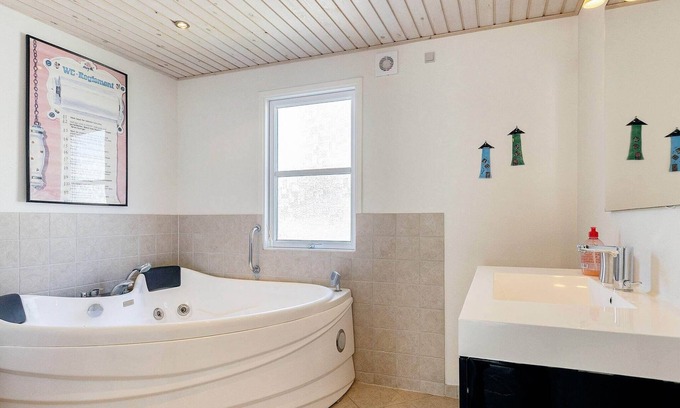 Hou House | Tranquil Retreat in Hou Oasis-By Traum