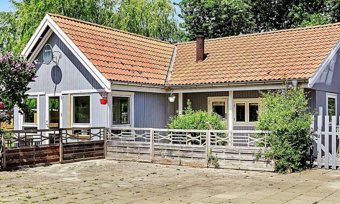 Store Fuglede House | Tranquil Seaside Haven-By Traum