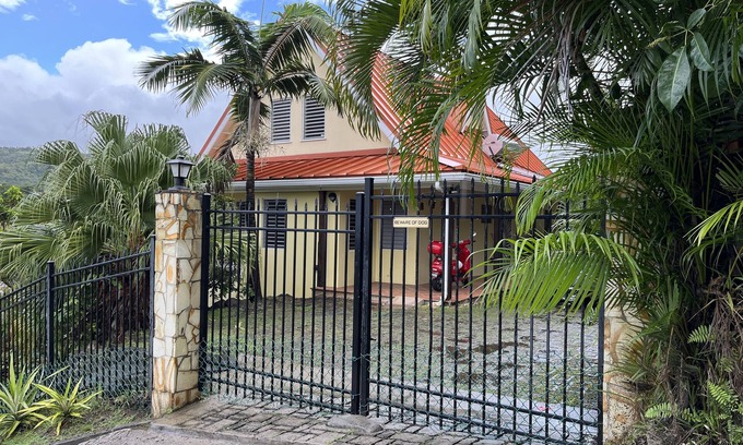 Choiseul House | Tranquil Views Villa