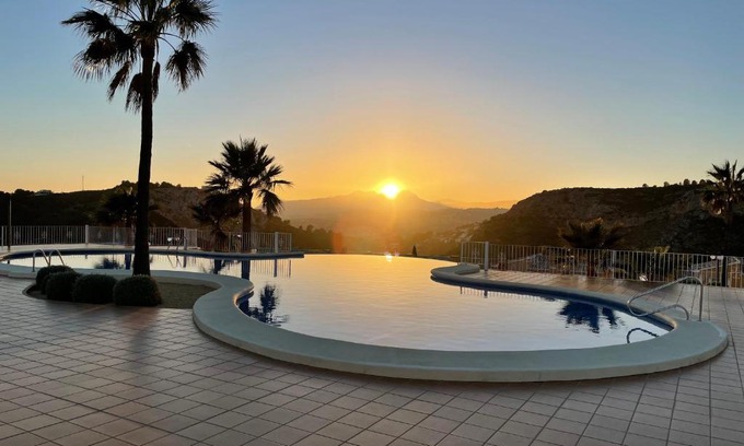 Cumbre del Sol Apartment | Tranquility, sun, breathtaking views & 7 minutes drive to sea