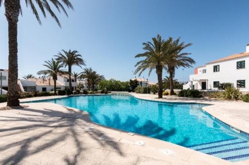 Son Blanc Apartment | Tranquilo apartamento. Piscina, playa y relax.