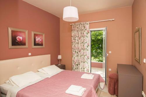 Karavados Apartment | Trapezaki Villas