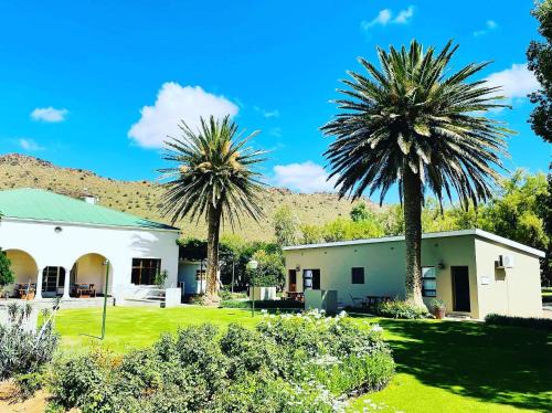 Three Sisters House | Travalia Guest Farm
