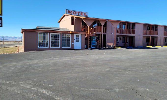 Tonopah Hotel | Travel Inn