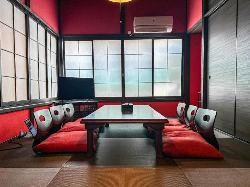Shin-Yokohama Apartment | TRAVELERZ YOKOHAMA Demon Slayer House
