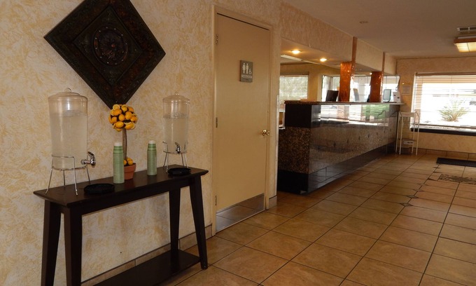 Northeast Heights Hotel | Tree Inn & Suites Albuquerque.