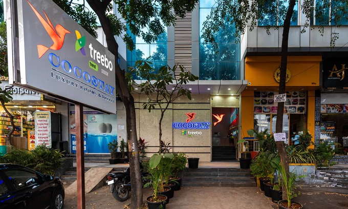 Viman Nagar Hotel | Treebo Cocostay, Hadapsar