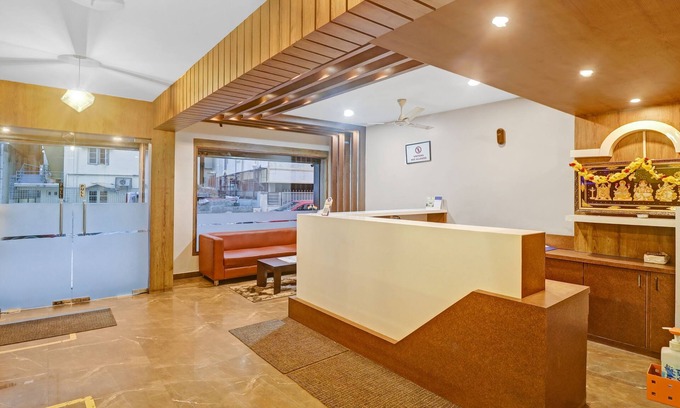 Marathahalli Hotel | Treebo Silver Key, Marathahalli