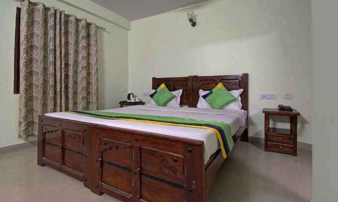 Vidhyadhar Nagar Hotel | Treebo Trend Heritage Utsav Vilas Near Railway Station