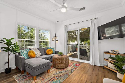 St. Augustine Apartment | Treetop Cottage - 3 blocks from Historic District