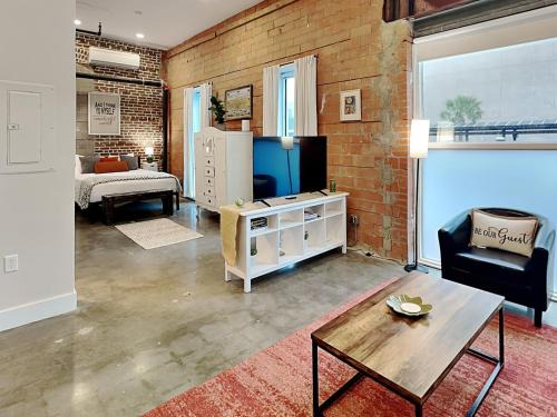 Galveston Apartment | Tremont Meilleur 104