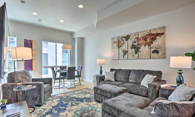 Sloan Lake House | Trendy Denver Townhome - Walk to Mile High Stadium
