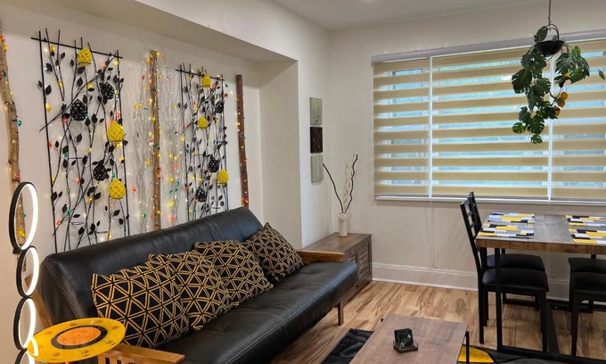 Tremont Apartment | Trendy in Tremont, CLE (Lower)