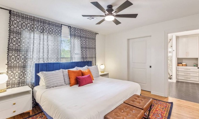 Turner Park House | Trendy In Tulsa|KS Bed|Near Expo/Downtown/TU