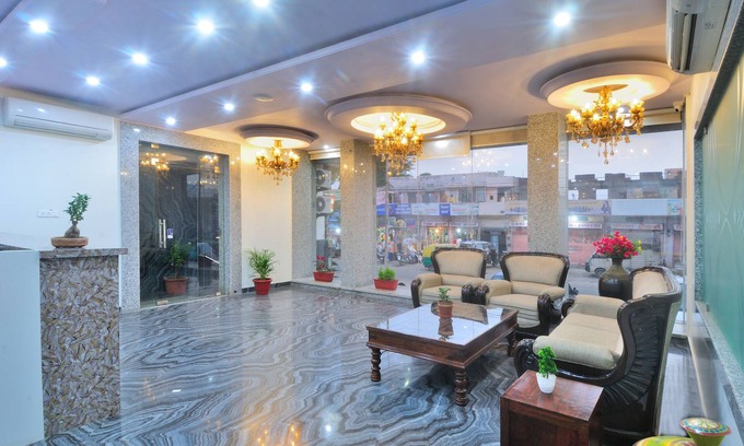 Amer Fort Road Hotel | Trimrooms Mount Blue