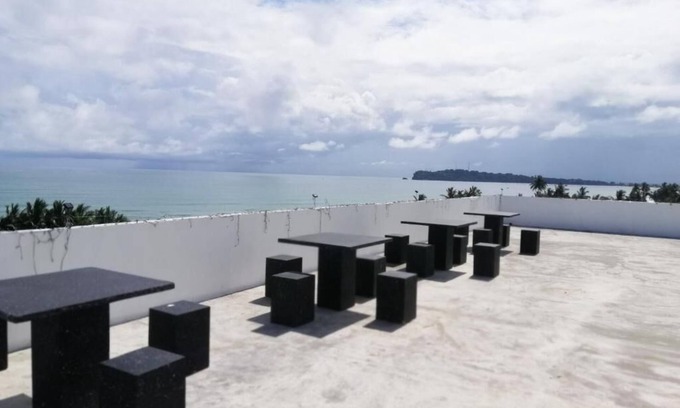 Trincomalee Bed & Breakfast | TRINCO STAR HOTEL