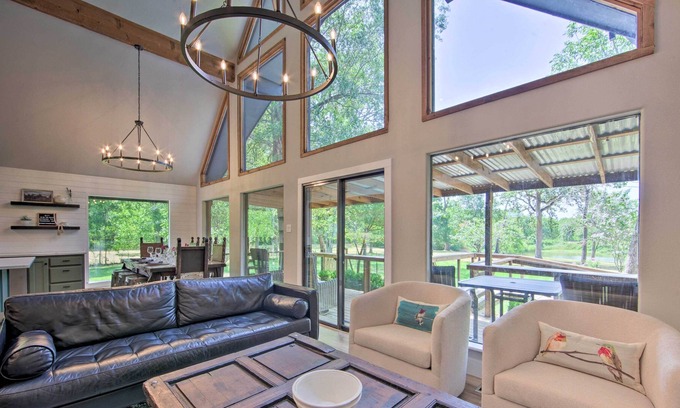 Henderson County Cabin | Trinity River Cabin, 20 Acres, Fishing Pond