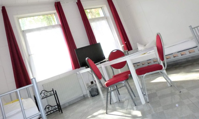 Mitte Apartment | Triple room-Basic-Shared Bathroom-Zi 1-4-5-6-9