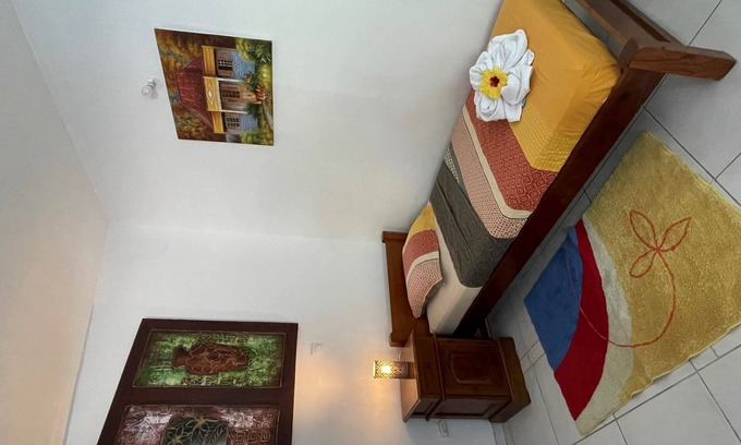 Saint-Joseph House | Triple room with breakfast