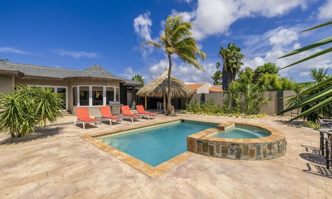 Moko Villa | Tropical Escape 4BR Villa Pool BBQ Near Palm Beach