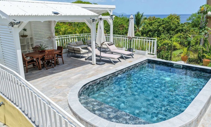 Case-Pilote Apartment | Tropical Indies Dream Soothing getaway - Cosy living room - 55 m² studio suite