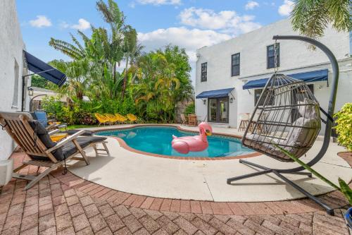 Old Northwood House | Tropical Paradise Wpool -4bd25 Close To Dwntwn