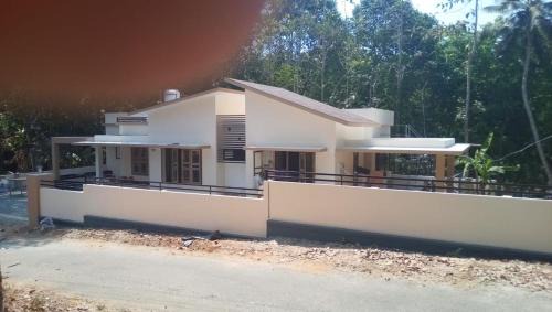 Mallapalli Villa | TROPICAL Villa WITH A VIEW