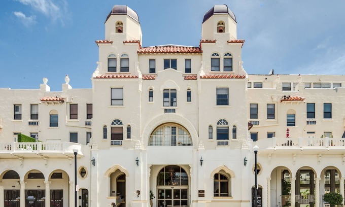 Palm Beach - West Palm Beach Condo | Tropicals of Palm Beach