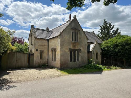 Trowbridge House | Trowbridge Lodge