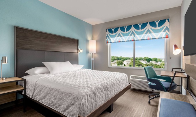 Easton Hotel | Tru By Hilton Easton, PA