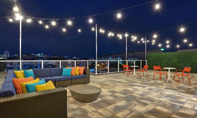 St. Petersburg - Clearwater Hotel | Tru By Hilton St. Petersburg Downtown Central Ave, FL