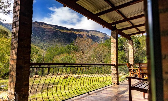 Mbombela Cabin | Tudor Cottage at Heysbrook