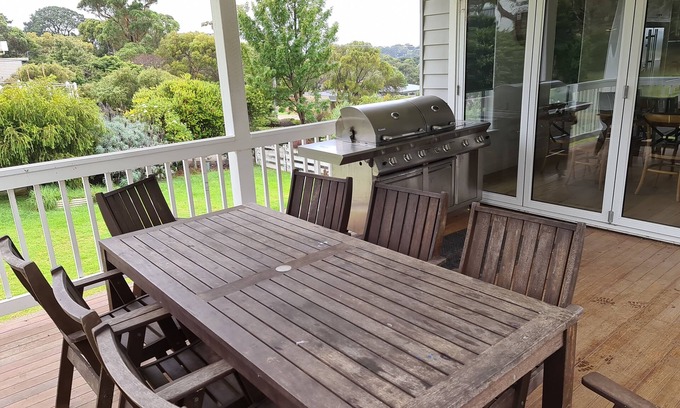 Flinders House | TULLYNEAR- Flinders Beach House