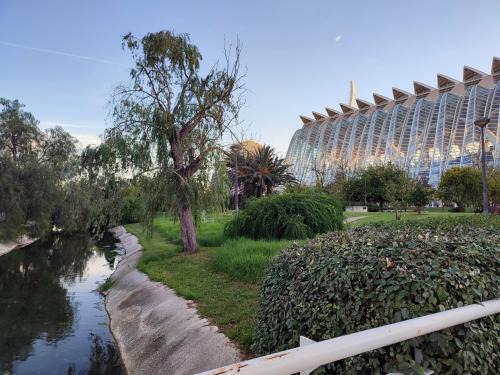 Nou Moles House | Turia Gardens Rooms - Authentic Valencia Parklife Downtown - VLC Urban Rental