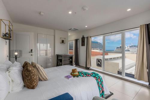 Oranjestad Apartment | Turning Style Extraordinary Location