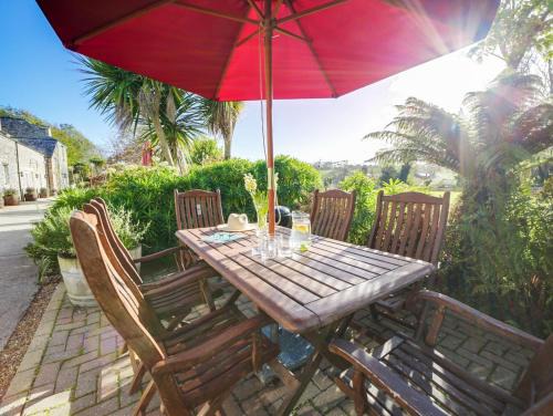 Charlestown House | Turtle Cottage